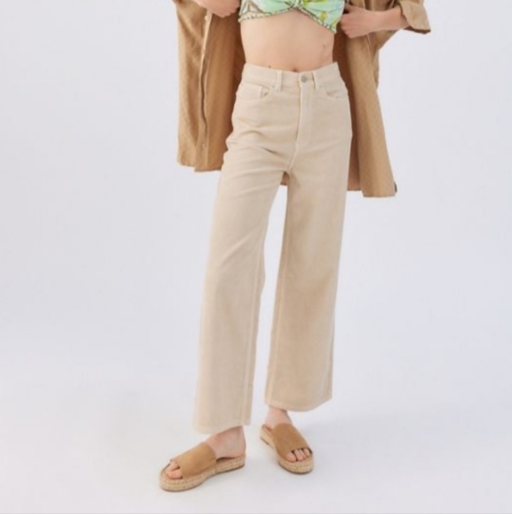 Urban Outfitters BDG High and Wide Corderoy Pants 26 UO High Rise Cream Ivory